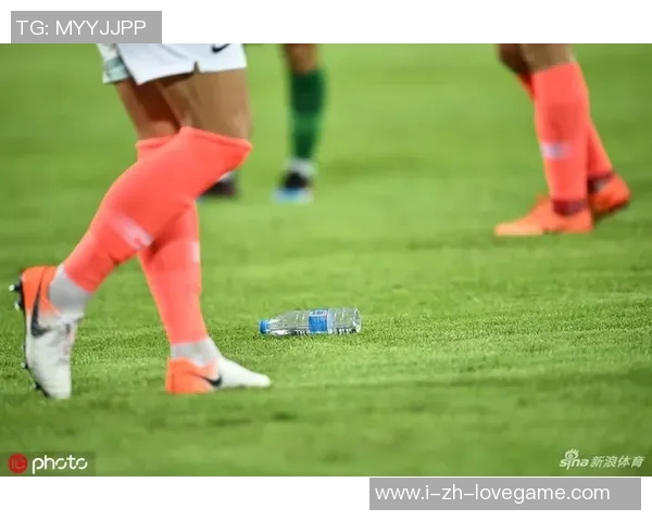 足球过雪糕筒的奇妙旅程与技巧解析让你轻松掌握这项炫酷技能